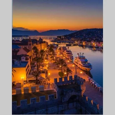 Oleandar Apartment Trogir Exterior photo