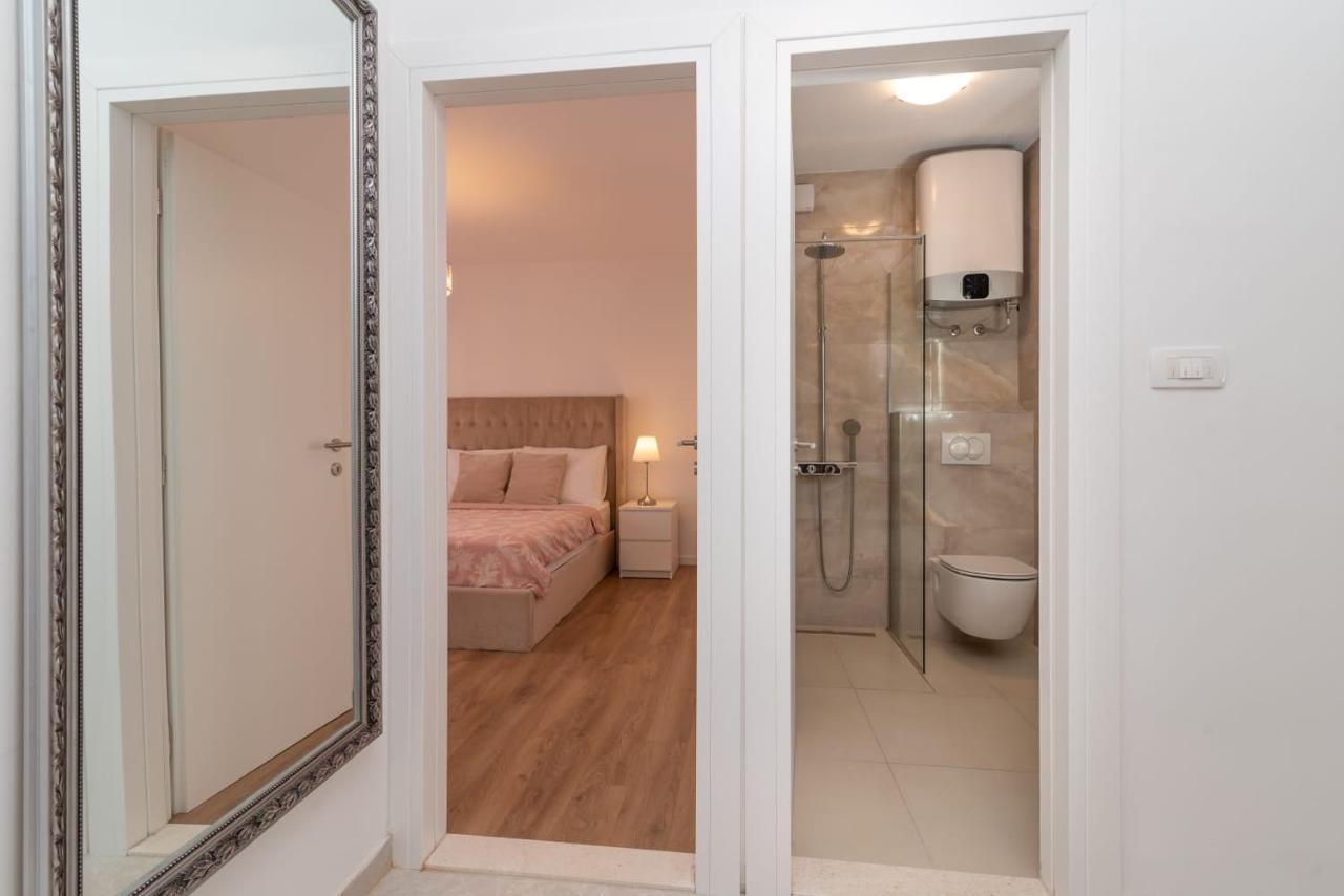 Oleandar Apartman Trogir