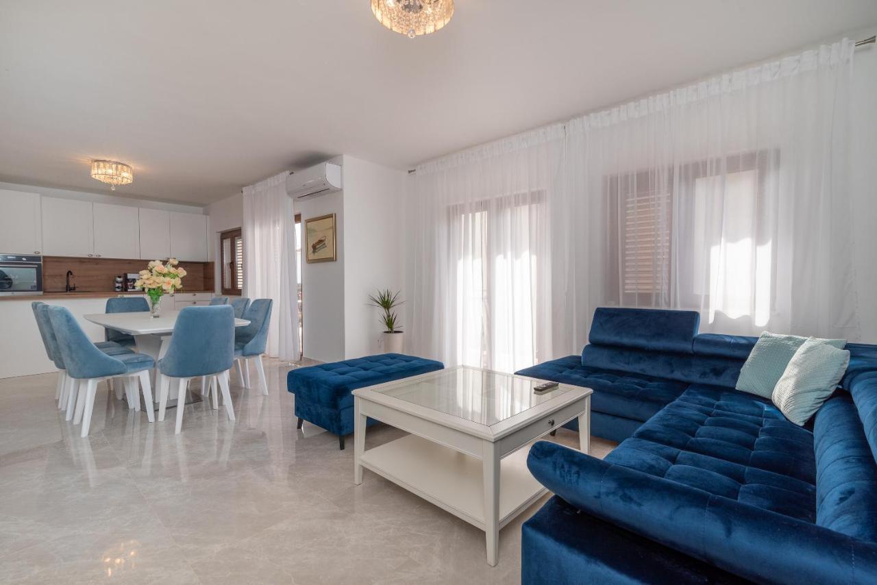 Oleandar Apartman Trogir